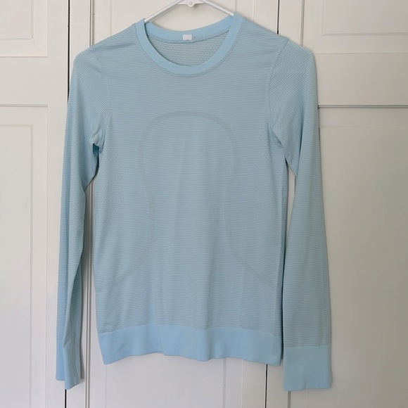 lululemon athletica Tops - Lululemon Light Blue XS  Stretchy Top